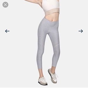 Outdoor voices 3/4 warmup legging in blue moon